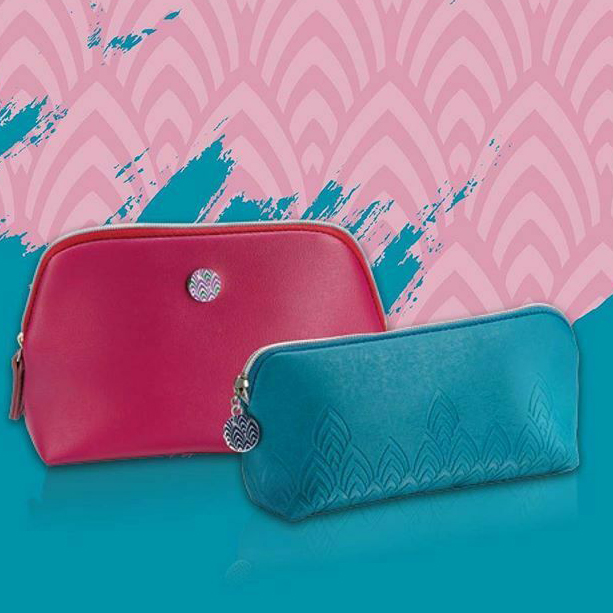 Catalog Avon - OS - Set 2 genti cosmetice Pink&Blue OS - Set 2 genti cosmetice Pink&Blue - Catalog Avon