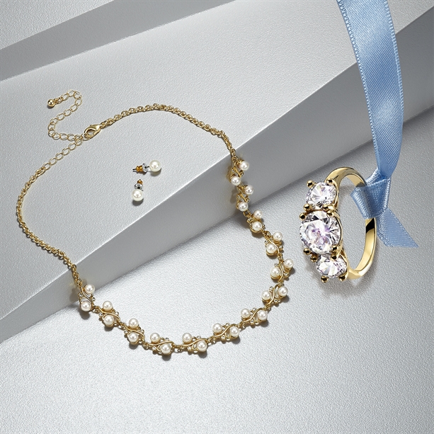 Catalog Avon - Set cadou Rayna Set cadou Rayna - Catalog Avon