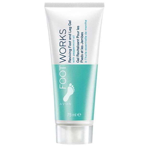 Gel revigorant pentru picioare cu ulei de menta Footworks - Catalog Avon